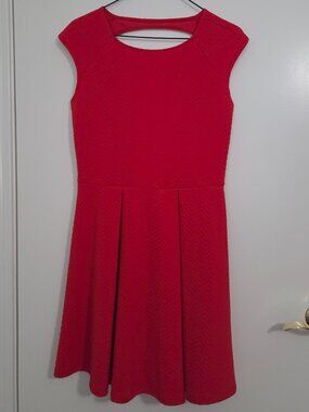 Hug red cute open-back dress size L